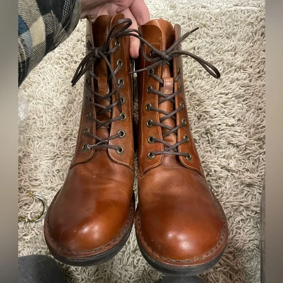 Milu Lace-Up Leather Boot FLY LONDON NWT Size 39